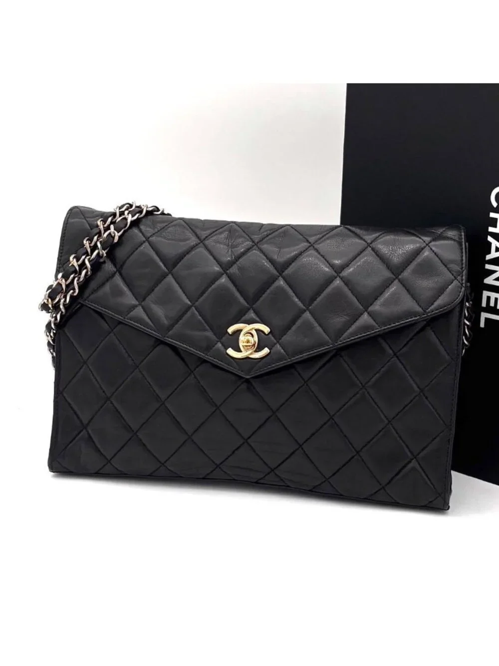Chanel CC Logo Chain Shoulder Bag Black Lambskin